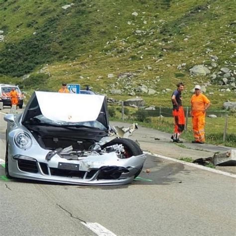 Just Painful Bugatti Chiron Crashes Into Porsche 911 In Switzerland