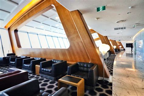 Review Qantas First Class Lounge Sydney Australia God Save The