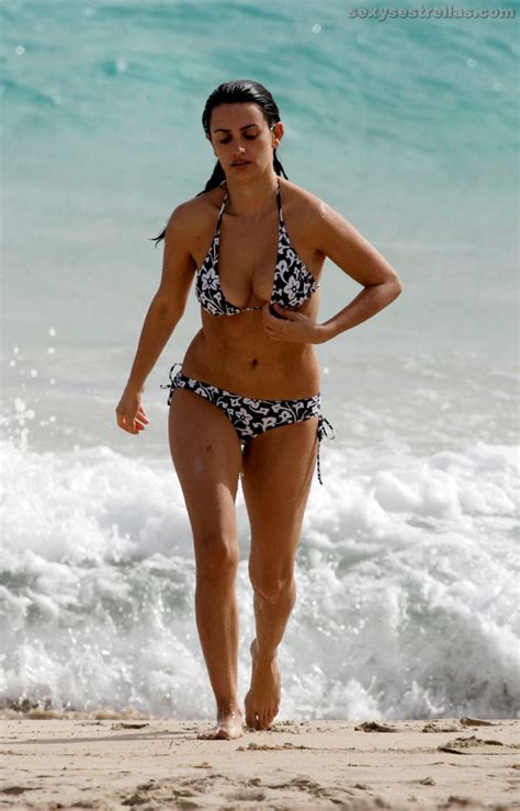 Penelope Cruz En Bikini Estrellas Bellas