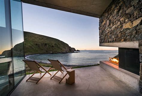 Wonderful Isolated Beach House On New Zealands Shores Fubiz Media