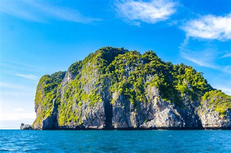 Beautiful Tropical Limestone Islands On Koh Phi Phi Leh Thailand Stock