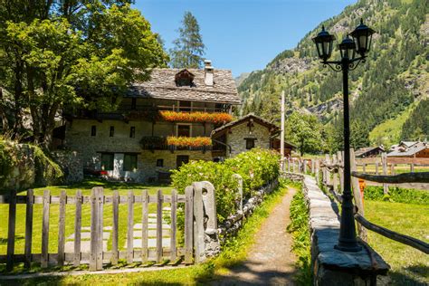 5 Unmissable Villages Of The Aosta Valley E Borghi