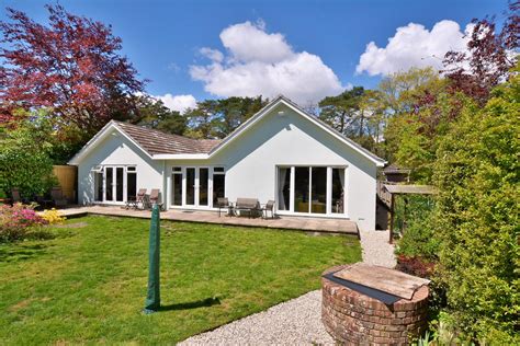 4 Bedroom Detached Bungalow For Sale In Ringwood