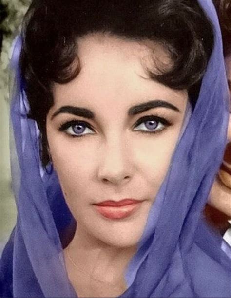 Elizabeth Taylor Eyes Elizabeth Taylor Cleopatra Golden Age Of Hollywood Vintage Hollywood
