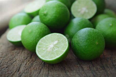 Fresh Green Limes Stock Image Image Of Healthy Lemon 73411599