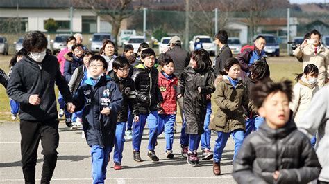 เด็กญี่ปุ่นซ้อมรับสถานการณ์แล้ว ถ้าเกาหลีเหนือยิงขีปนาวุธถล่ม - ข่าวสด