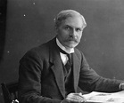 Ramsay MacDonald Biography - Childhood, Life Achievements & Timeline