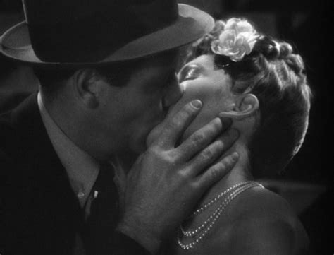 Jean Arthur And Joel Mccrea In The More The Merrier 1943 Jean Arthur Most Romantic Kiss