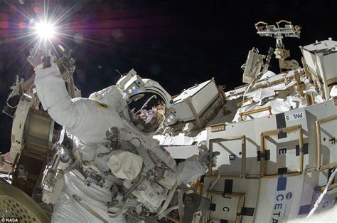 International Space Station Amazing Pictures Strange