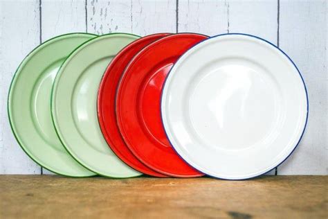 Independent plate/bowl reviews by real outdoors people. Vintage Enameled Metal Plates Set - Set of Five 5 Enamel ...