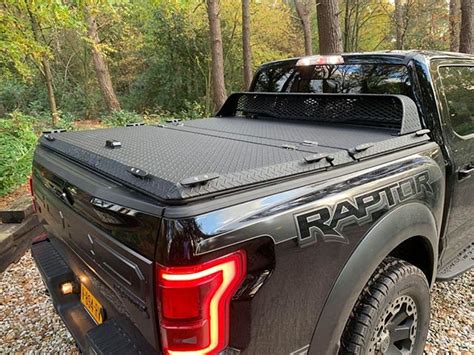 A Heavy Duty Truck Bed Cover On A Ford Raptor A Diamondbac Flickr