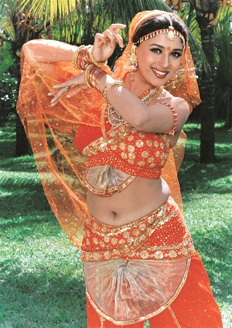 Retro Bollywood Most Beautiful Indian Actress Madhuri Dixit Saree Beautiful Bollywood Actress