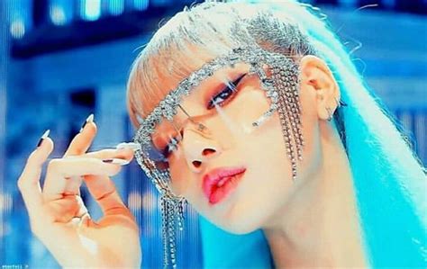 The catch phrase blackpink in your area! was first used by the band in their debut song boombayah in 2016. KILL THIS LOVE BP LISA | Lili, Kim