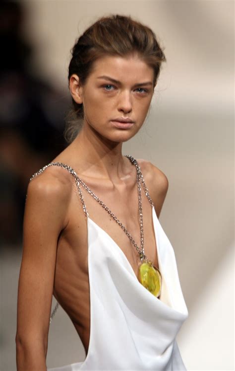 french mps approve ban on skinny models mt