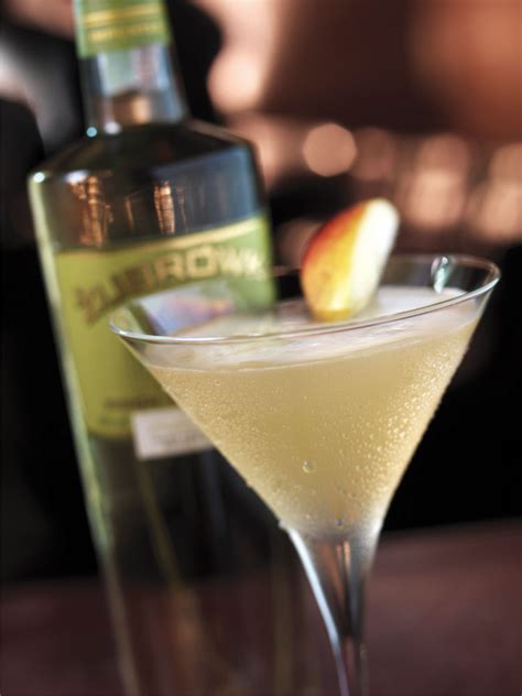 Zubrowka Vodka Presents ~ Apple Martini Full Moon Cocktail Social And Cocktail Blog
