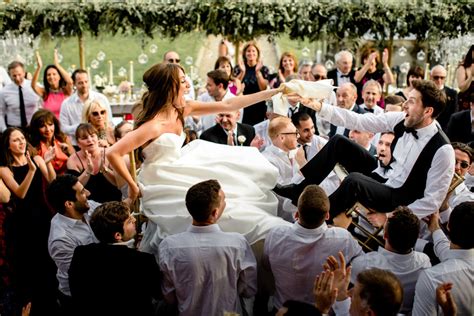What To Expect At A Jewish Wedding The Ceremony And Traditions Explained