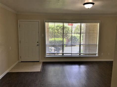 One Bedroom Apartment for Rent in Houston - Westview Forest Apartment