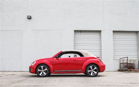 2013 Volkswagen Beetle Convertible Four Seasons Introduction