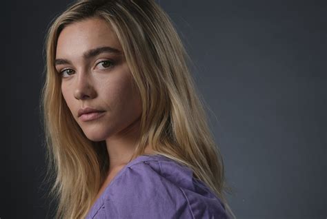 She is known for the falling (2014), her film debut, lady macbeth (2016), outlaw king (2018), fighting with my family. 2019 Breakthrough Entertainer: Florence Pugh owns the year