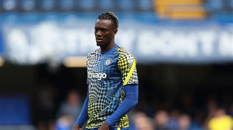 football news tammy abraham joins serie a club roma from chelsea for £34m on five year
