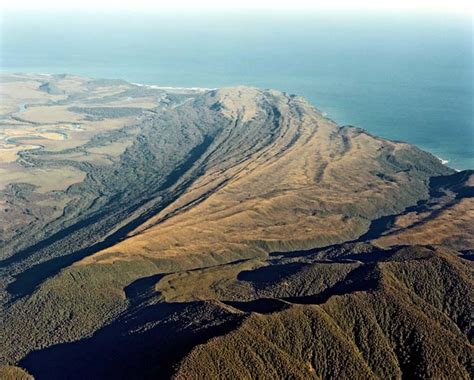 Moraine Ridges On The Cascade Plateau Geology Overview Te Ara