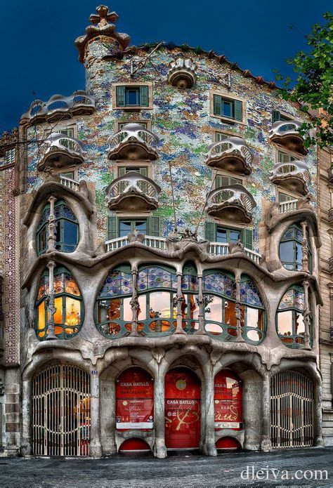 Casa Batllo En Barcelona Antoni Gaudi In 2020 Antoni Gaudi Gaudi