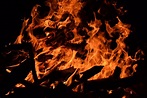 無料画像 : 夜, 赤, 火炎, 火災, 闇, キャンプファイヤー, 焚き火, 熱, 燃やす, フォント, ホット, 香炉, 大流行 ...