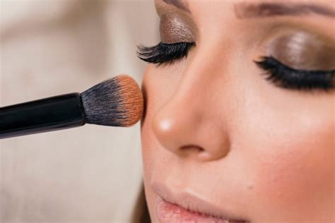 Come Rinfrescare Il Makeup Senza Struccarsi Pronta In Pochi Minuti