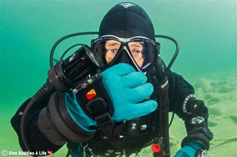 how to equalize your ears while scuba diving dive buddies 4 life