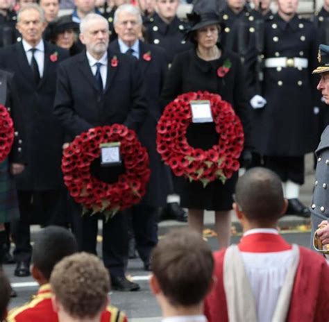 Remembrance Sunday Ceremony In England Londra Gazete