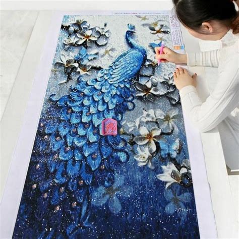 Paon Bleu En Petits Pieces Mosaique Dessin Broderie Diamant Activité