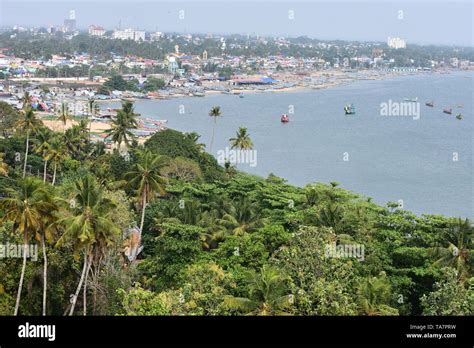 Lighthouse Kollam Hi Res Stock Photography And Images Alamy