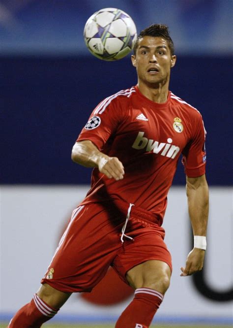 Cristiano Ronaldo ‘i Am Rich Handsome And A Great Player