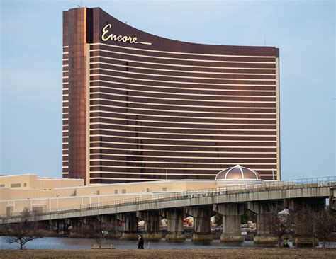 Encore Boston Harbor approved to serve alcohol until 4 a.m. on casino floor