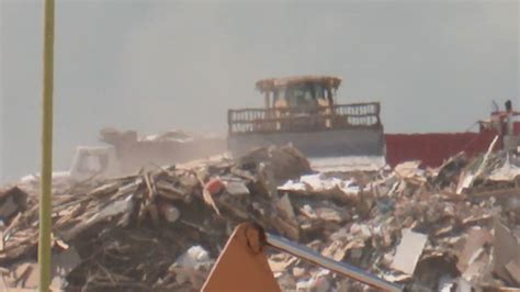Landfills Sludge Plans Have Neighborhood On Edge Abc13 Houston