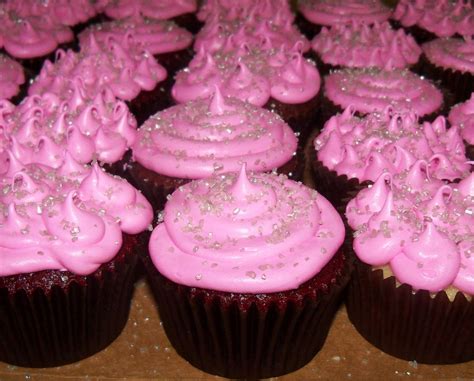 Pin By Miss Fluff On Cupcake Wonderland Cupcake Cakes Sparkly