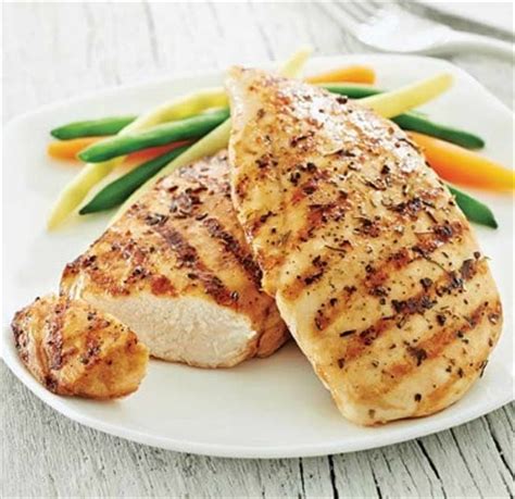 There are 164 calories in a 1/2 small chicken breast.: The Best and Cheapest Sources of Protein (All Dairy-Free ...