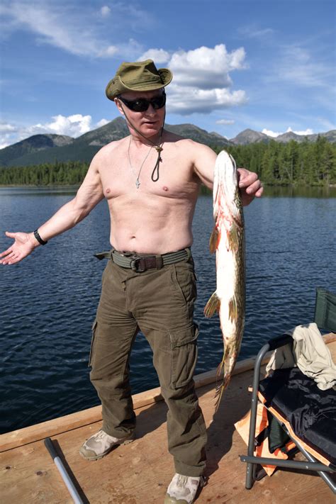 Kremlin Press Releases Photos Of Bare Chested Putin Spearfishing In
