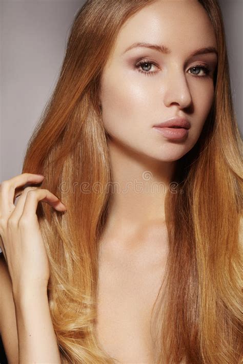 Fashion Long Hair Beautiful Blond Girl Healthy Straight