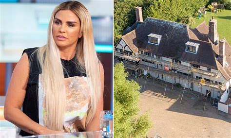 Katie Price Faces Up To £20000 Fines If She Doesnt Stop £250000 Work