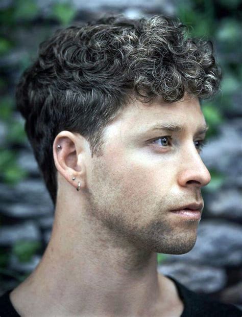 Modern Men S Hairstyles For Curly Hair That Will Change Your Look