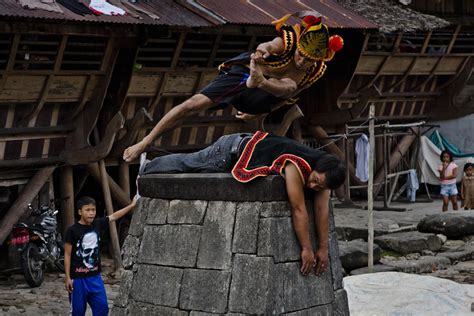 Stone Jumping In Indonesia Photo 3 Cbs News