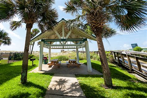 This holiday home offers a fitness centre, a bar, as well as a private beach area. Ft. Walton Beach Weddings | Ft. Walton Beach, FL Wedding ...