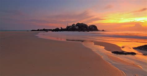 Sea Shore View On Sunset · Free Stock Photo