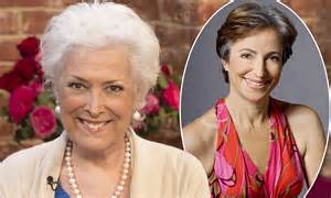 Lynda Bellingham Looks Fab But Most Women CAN T Carry Off Grey Hair