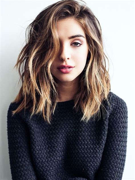 Can't decide between going short or long? 22 Best Medium Hairstyles for Women 2021 - Shoulder Length ...