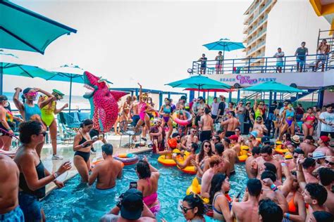 cancún coco bongo beach party celebrity package getyourguide