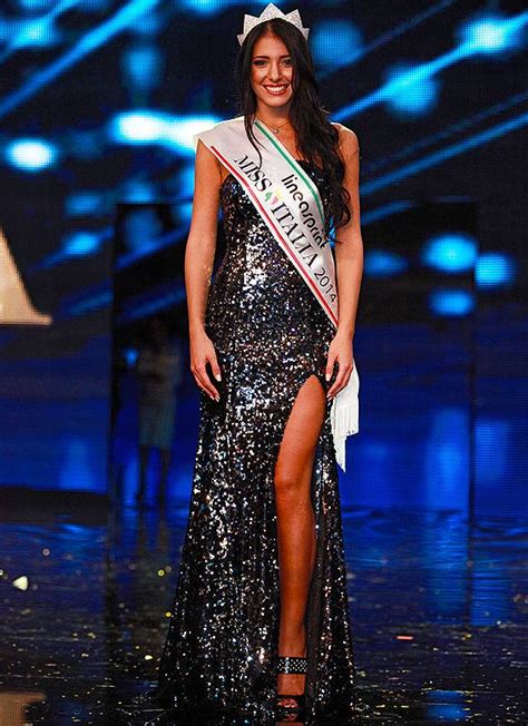 Miss Italia 2014 Clarissa Marchese 20 anni siciliana è una fan