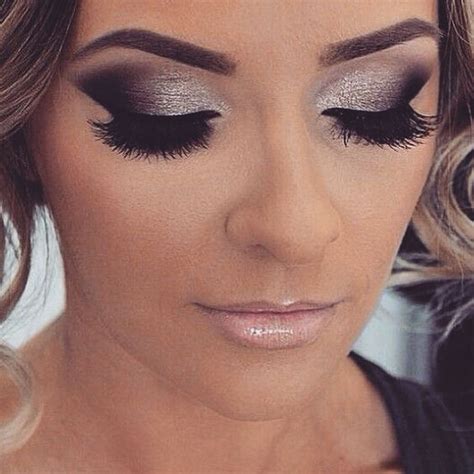 Get Ready For A Glamorous Night With These 15 Smokey Eye Makeup Ideas