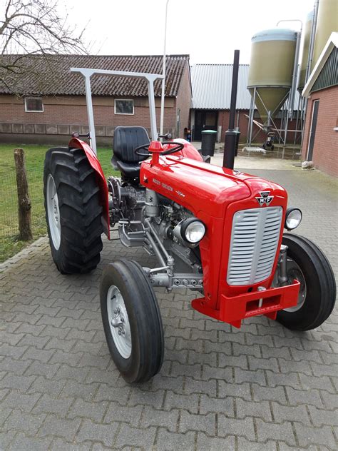 Mf 35x 1963 Tractors Massey Ferguson Tractors Tractor Barn